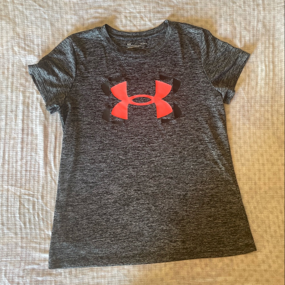 Womens Under Armour T-shirt